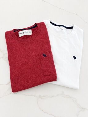Bundle of 2 Abercrombie & Fitch men’s shirts, size XS.